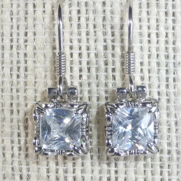 Silpada .925 Sterling Silver and Cubic Zirconia “uptown  Silpada W0975 Sterling Silver CZ Uptown Earrings Square Cubic Zirconia .925